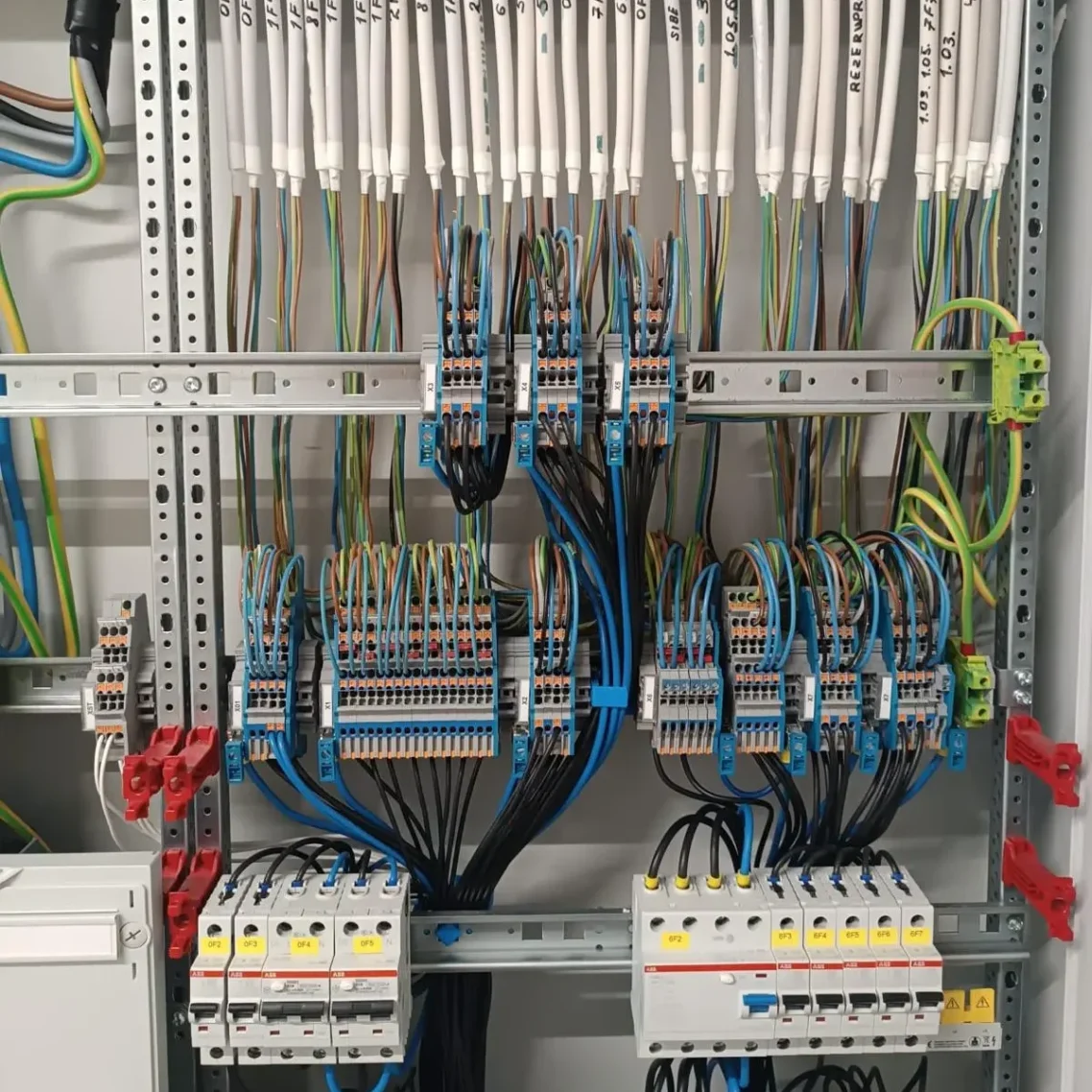 Frisch erneuerter Sicherungskasten - Kulpa Bau Elektroinstallation - Darmstadt - Frankfurt - Rhein-Main